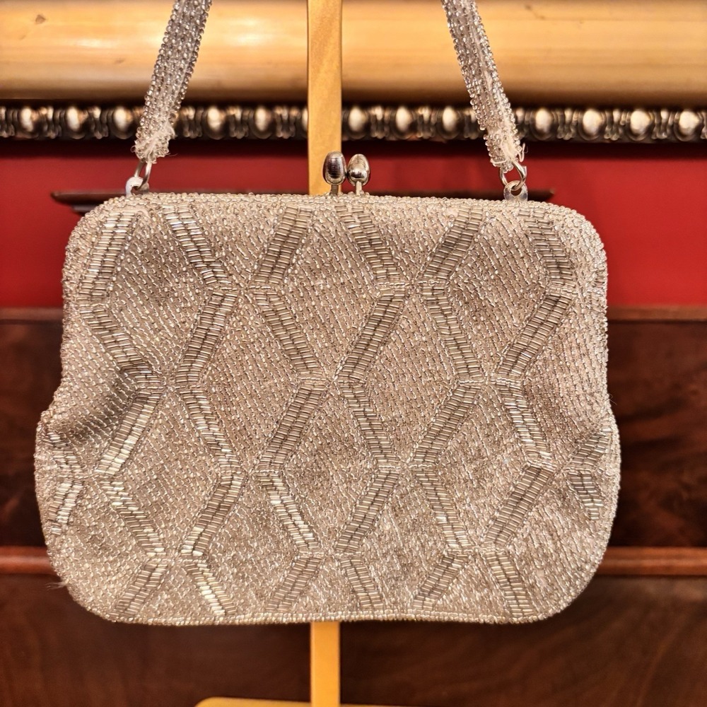 Vintage Walborg Silver Beaded Evening‎ Bag Clutch Kiss Lock Korea 7x5.5 - Picture 2 of 10